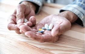 Пожилые люди подвержены высокому риску лекарственных взаимодействий с Paxlovid